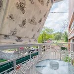 Liberis Apartment *